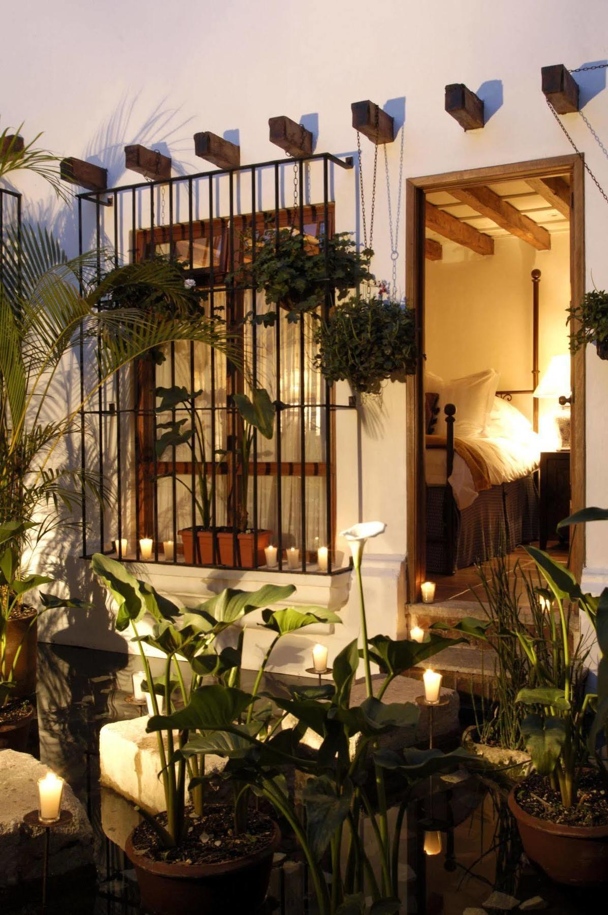 Casa Encantada By Porta Hotels Antigua Exterior foto