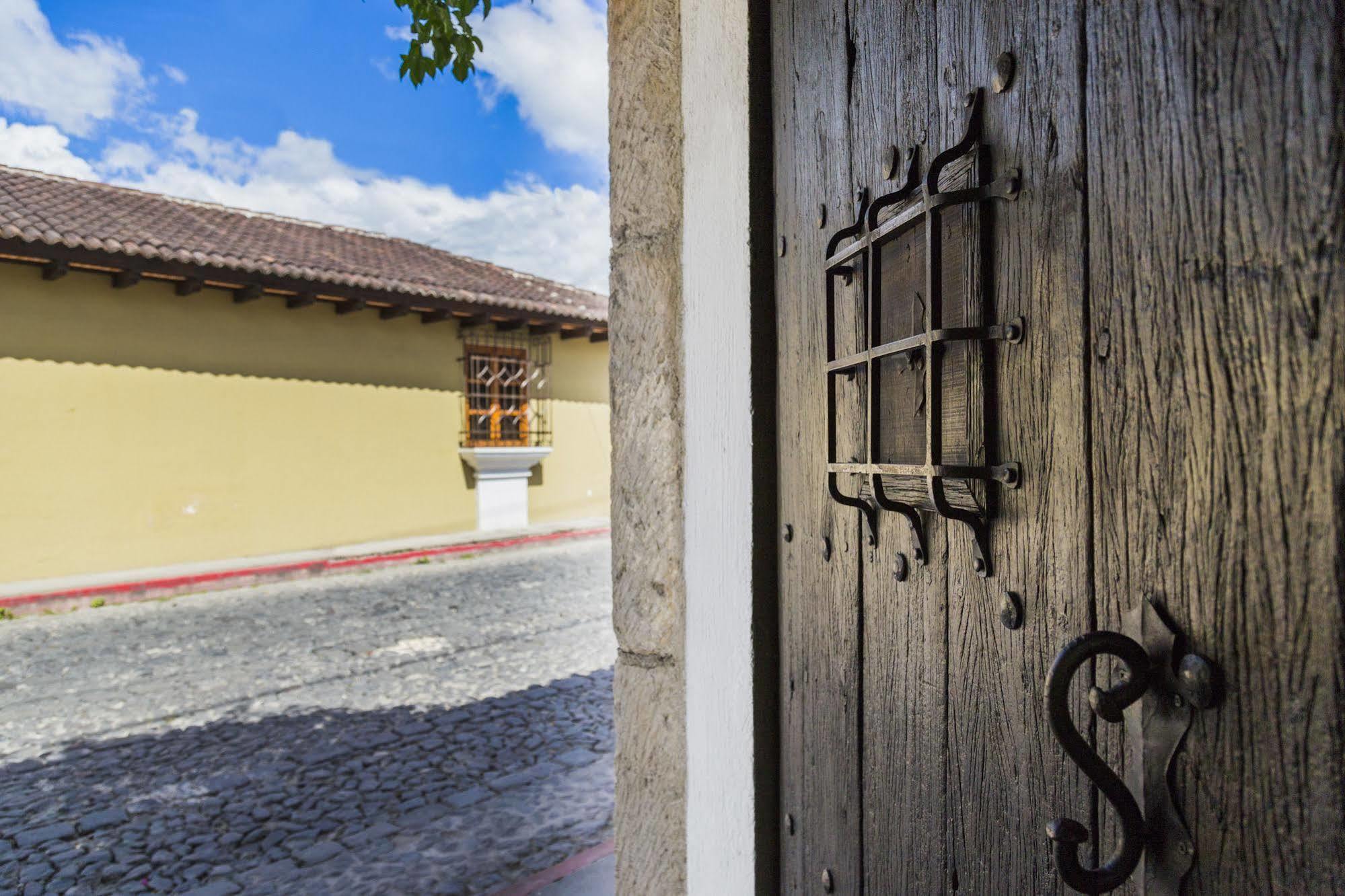 Casa Encantada By Porta Hotels Antigua Exterior foto